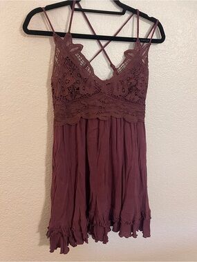 Lace Spaghetti Strap Dress in Mauve/Burgundy